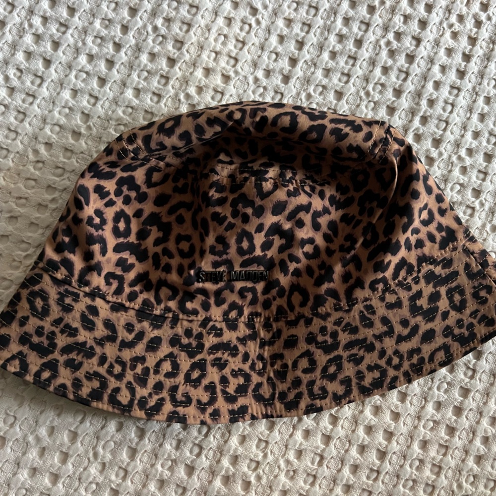 Leopard Bucket Hat
